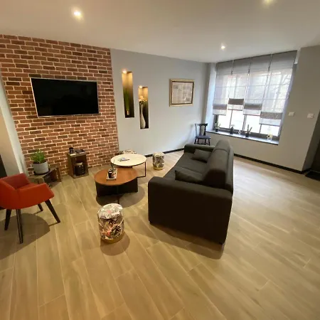 Les De La Frerie Proche Puy Dufou *