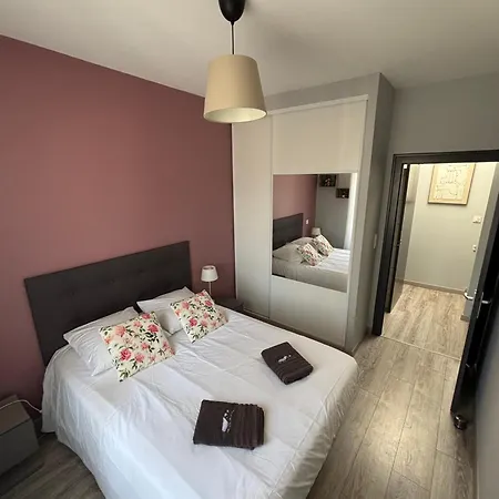 Les De La Frerie Proche Puy Dufou בית נופש *