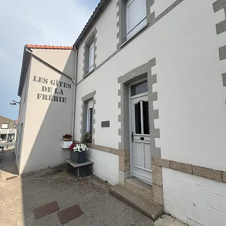 Les De La Frerie Proche Puy Dufou *