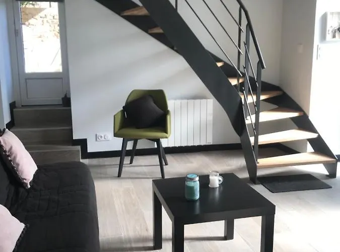 Дом отдыха Les De La Frerie Proche Puy Dufou La Gaubretiere