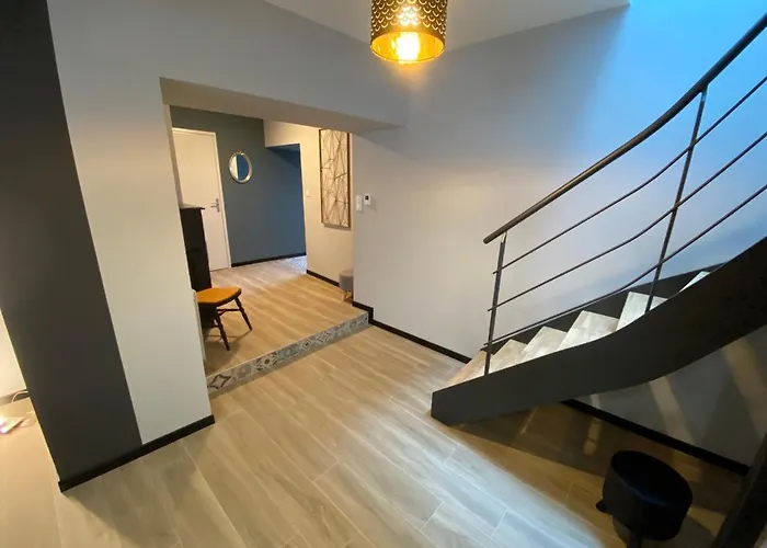 Les De La Frerie Proche Puy Dufou La Gaubretiere