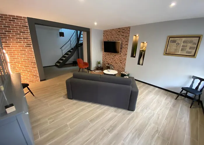 Дом отдыха Les De La Frerie Proche Puy Dufou *