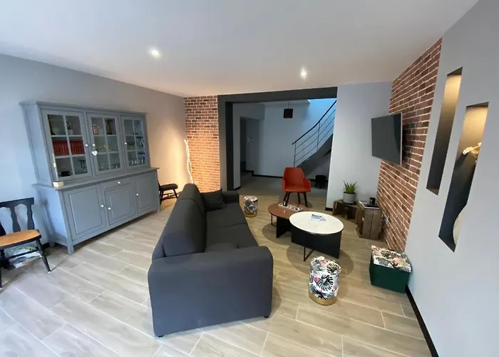 Дом отдыха Les De La Frerie Proche Puy Dufou