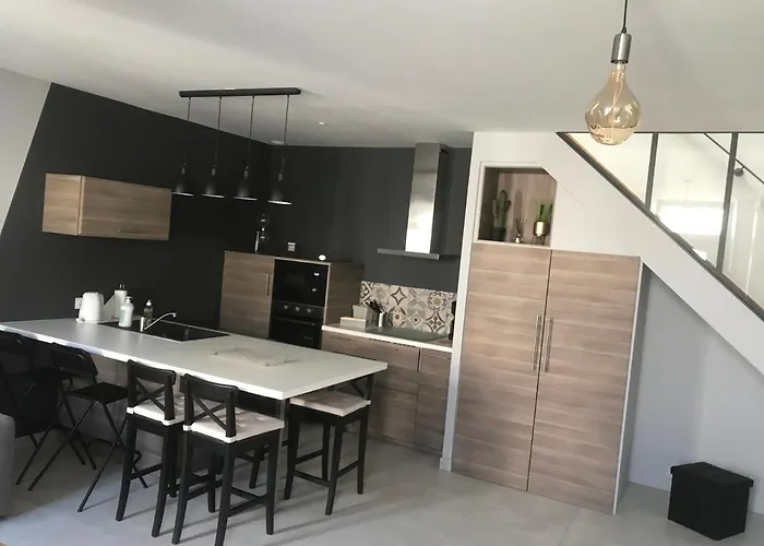 Дом отдыха Les De La Frerie Proche Puy Dufou La Gaubretiere