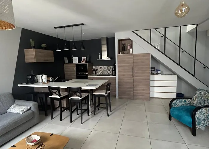 Les De La Frerie Proche Puy Dufou