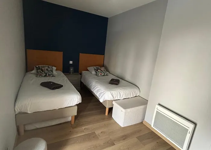 Les De La Frerie Proche Puy Dufou La Gaubretiere