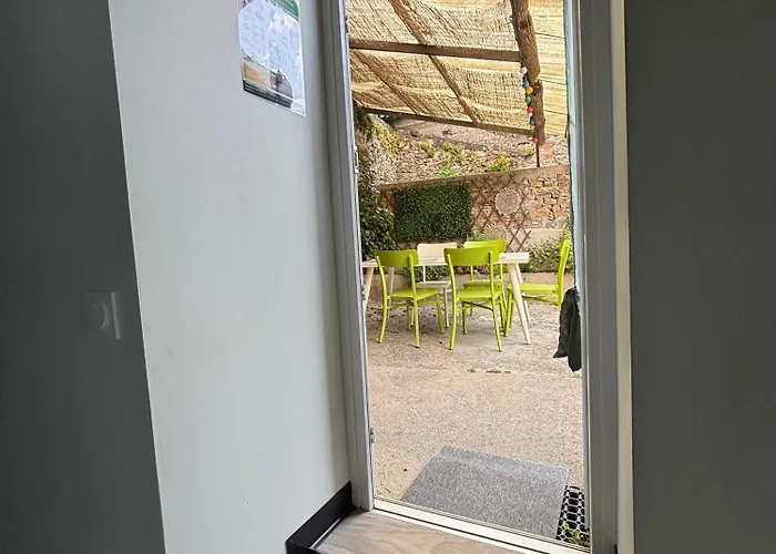 Дом отдыха Les De La Frerie Proche Puy Dufou *